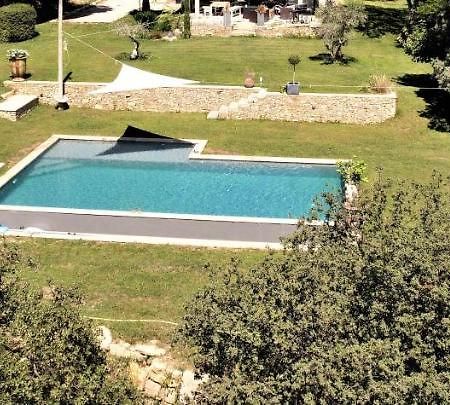 Charmant Mazet Nîmes Exteriör bild
