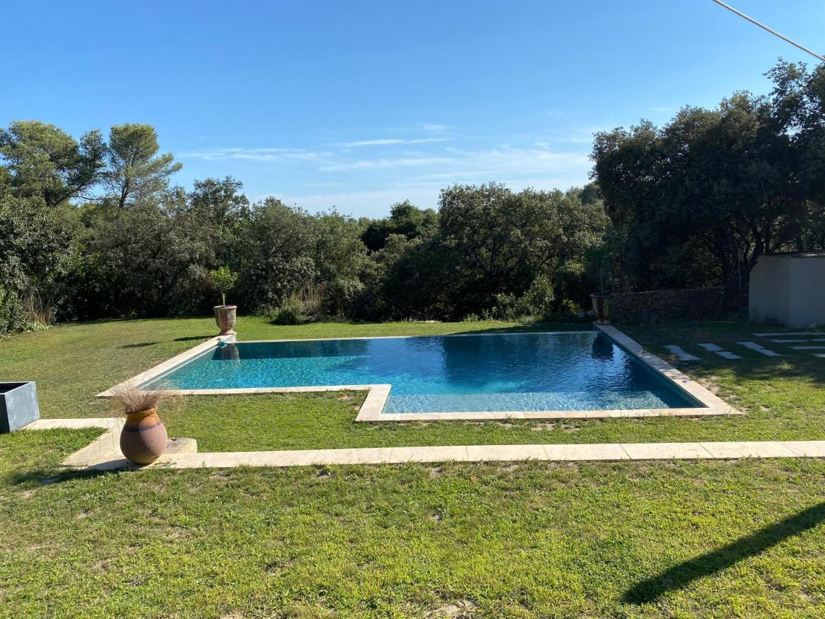 Charmant Mazet Nîmes Exteriör bild