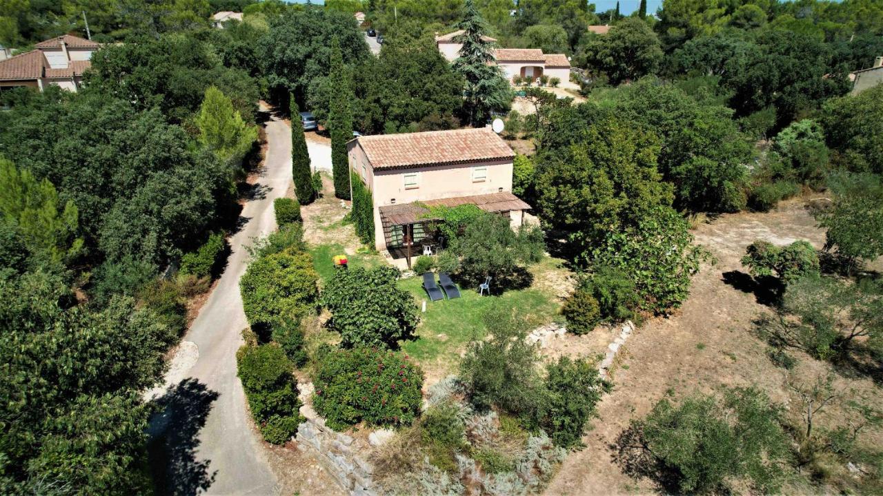 Charmant Mazet Nîmes Exteriör bild